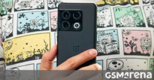 OnePlus 10 Pro gets May Android security patches and bug fixes with new software update
