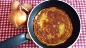 Onion omelette how to prepare it with the perfect recipe
