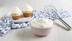 Frosting: a sweet recipe in 3 simple steps