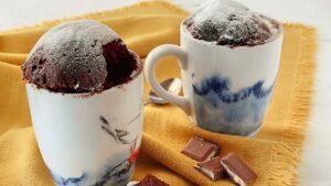 Mug cake, receta rápida de chocolate y cup cake kinder