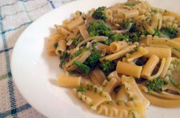 Pasta with broccoli, authenticity on the table