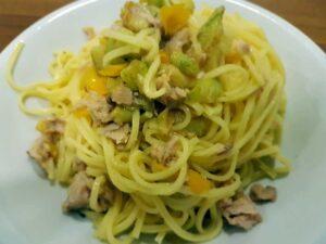 Tuna and courgette pasta, scents of Sicily
