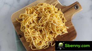 Tonnarelli: fresh pasta recipe with only 2 ingredients