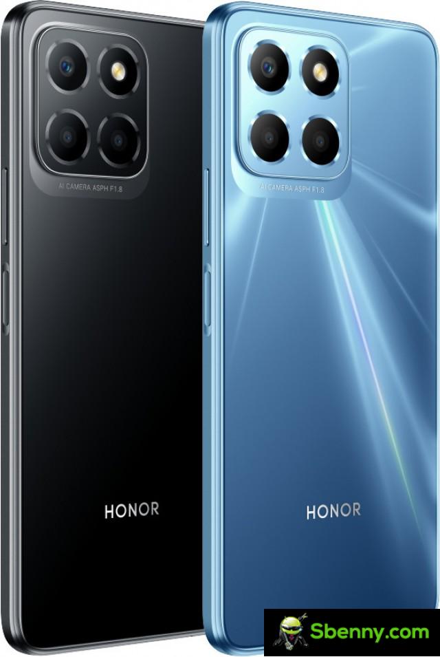Honor X8 5G in Midnight Black and Ocean Blue