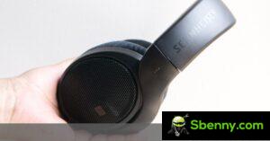 Revisão dos fones de ouvido profissionais com fio Sennheiser HD 400 Pro