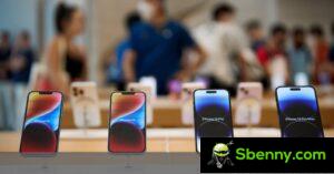 Apple iPhone 14 series, Apple Watch 8 and Watch SE now on sale
