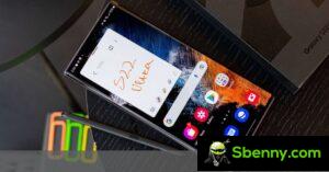 Samsung lancerà OneUI 5 e Android 13 per la famiglia S22 a ottobre
