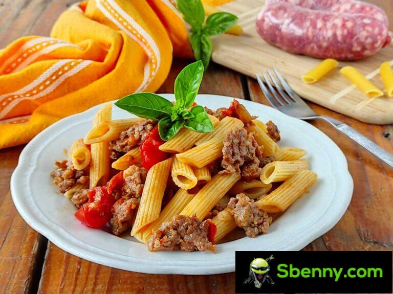 Quick and easy pasta with sausage