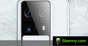 يأتي Vanilla Oppo Find X6 أيضًا مزودًا بثلاث كاميرات بدقة 50 ميجابكسل