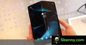 Samsung presents a 360-degree folding screen and hinge prototype