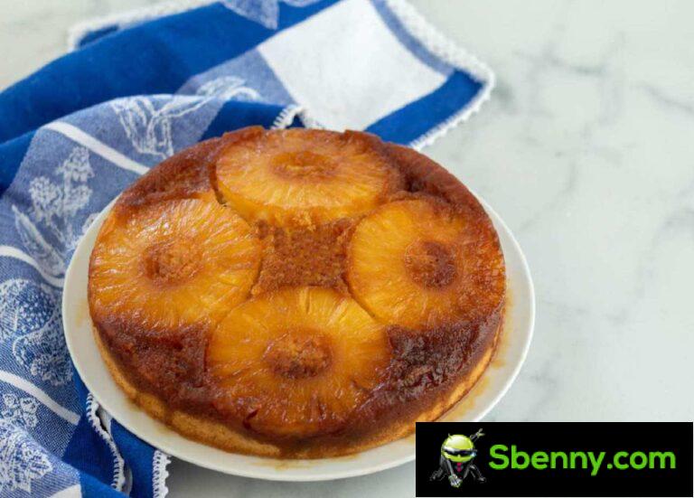 Pineapple upside-down cake, fluffy, quick and easy