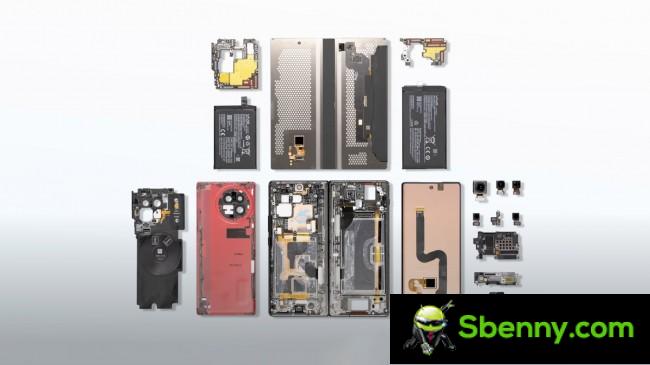 vivo X Fold2 in disassembled form