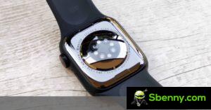 بلومبرج: Apple Watch Series 10 لتتبع ضغط الدم وانقطاع التنفس أثناء النوم