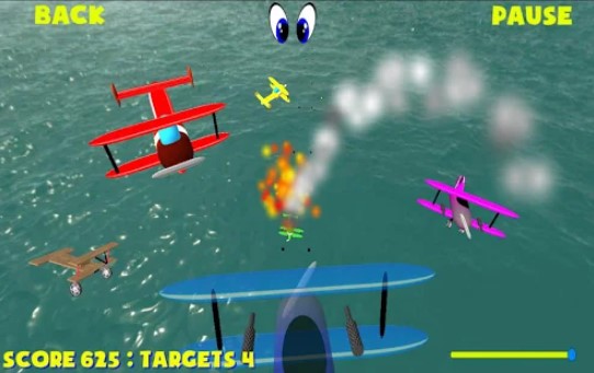 Gameplay screenshot from biplanes dog fight pro for Android