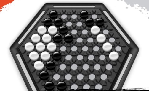 Gameplay screenshot from abalone the official board game for Android