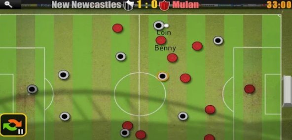 Gameplay screenshot from football challenger league for Android