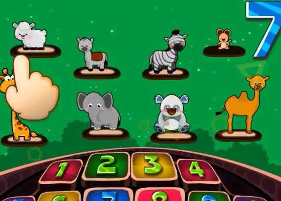 Gameplay screenshot from inspees falling bot pro for Android