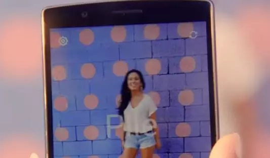 Gameplay screenshot from retrica discover yourself for Android