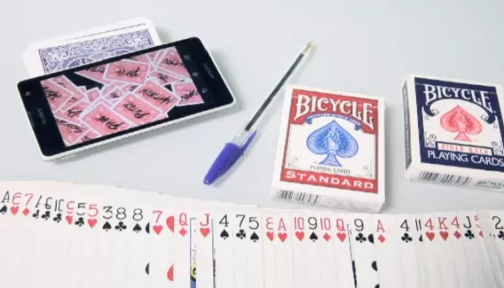 Gameplay screenshot from signature card magic for Android