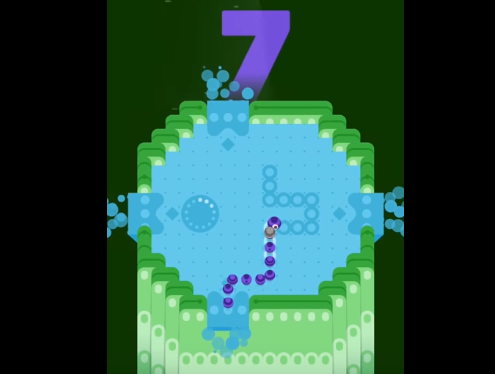 Gameplay screenshot from snake towers for Android