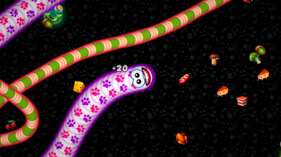 Gameplay screenshot from worms zone io hungry snake for Android